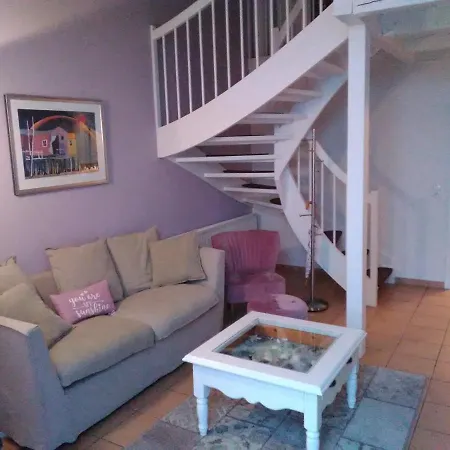 Seeperle 3, Wunderschoene Maisonett Ferienwohnung Unter Reet!