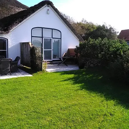 Seeperle 3, Wunderschoene Maisonett Ferienwohnung Unter Reet! Apartamento *